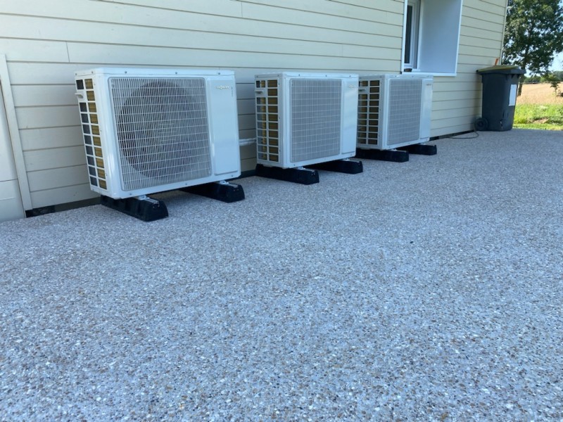 Chauffagiste RGE Qualipac pour 3 pompes à chaleur air eau Viessmann avec planchers chauffants et eau chaude sanitaire sur Saint Romain de Colbosc 76