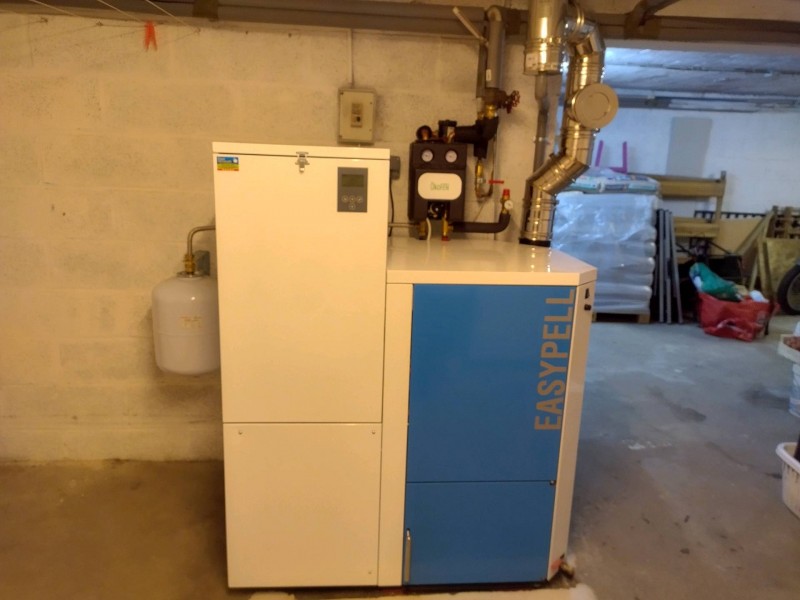Vente et pose d'une chaudière à granulés EASYPELL dans un pavillon proche Gruchet le Valasse 76